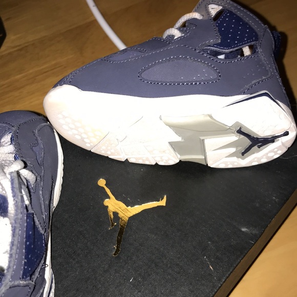 Blue Jordan’s toddler size 6 - Picture 4 of 4